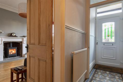 2, Westfield Croft Road, Ingleton, Carnforth, LA6 3BZ