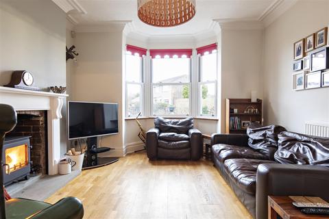 2, Westfield Croft Road, Ingleton, Carnforth, LA6 3BZ