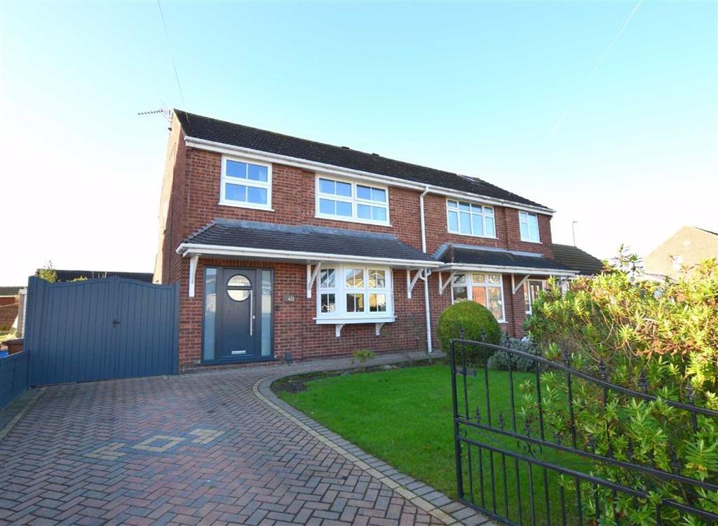 St Nicholas Drive, Wybers Wood, North East Lincolnshire 3 bed semi