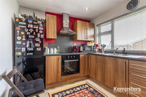 26 Dunlop Road, Tilbury, RM18 7BE