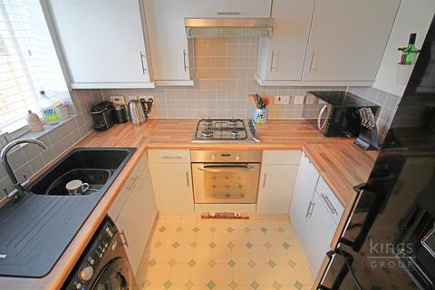 107 Challinor, Church Langley, Harlow, CM17 9XE