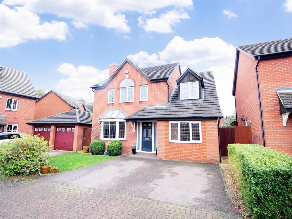 Home Close, Grange Park, Northampton, NN4 4 bed detached house £400,000