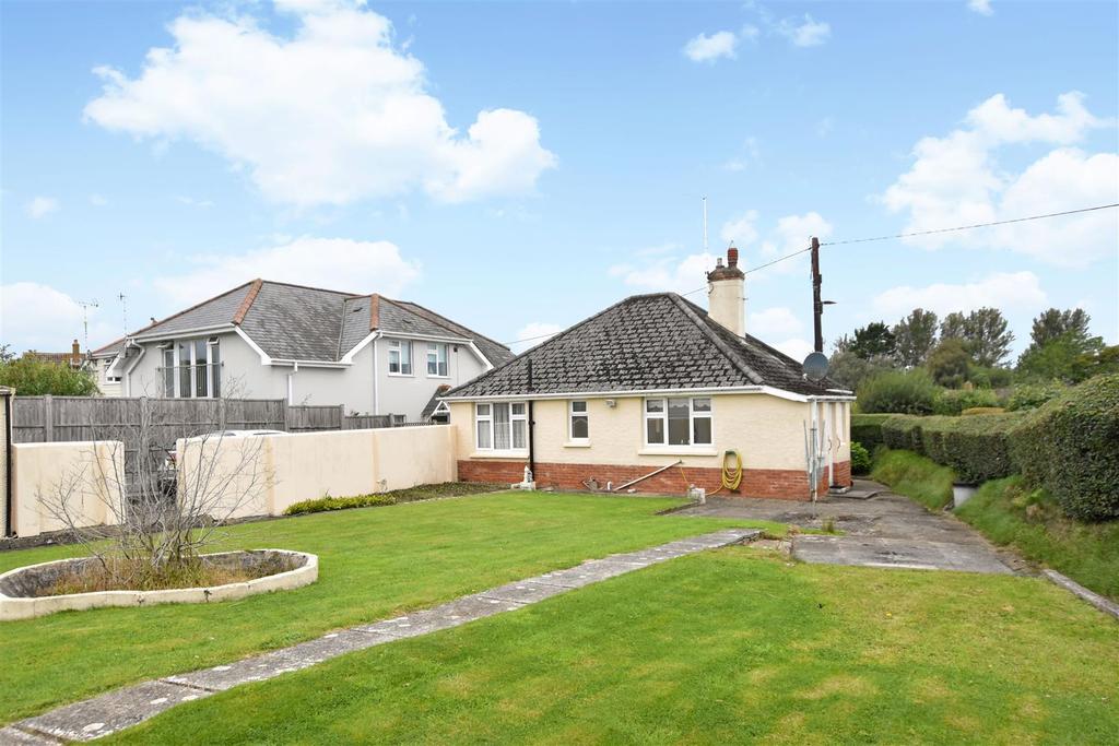 West Yelland, Barnstaple 2 bed bungalow for sale £260,000