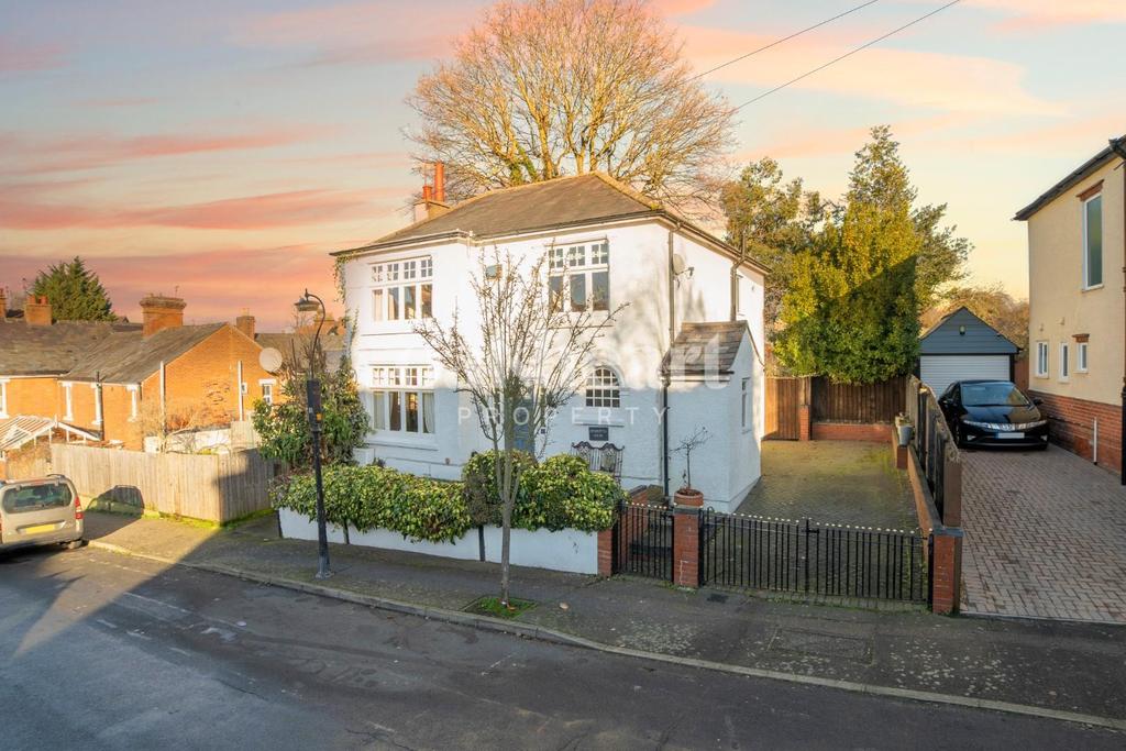 Errington Road, Colchester 4 bed detached house £475,000