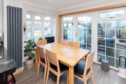 1 Craigie Knowes Avenue, Perth, PH2 0DL