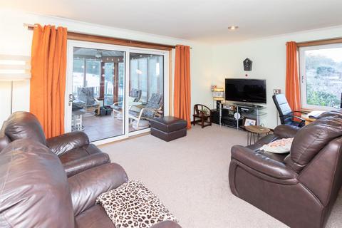 1 Craigie Knowes Avenue, Perth, PH2 0DL