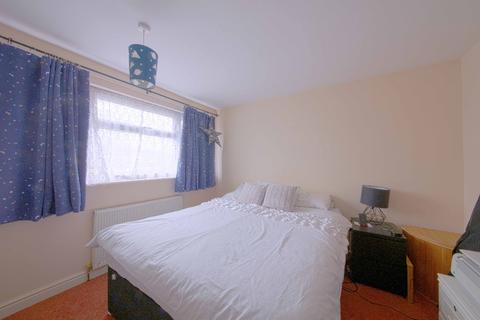 13 Aldebury Road, Maidenhead, SL6 7EY