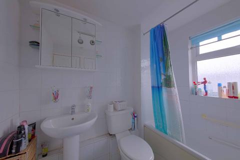 13 Aldebury Road, Maidenhead, SL6 7EY