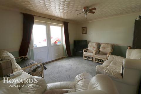 25 Church View, Harleston, IP20 9HR