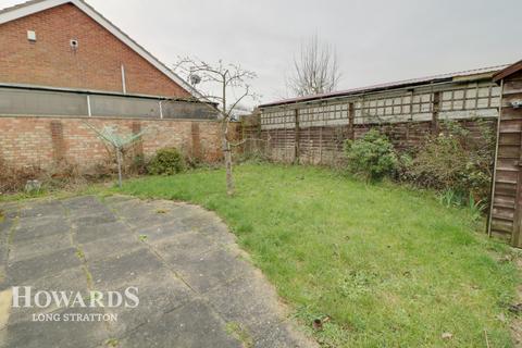 25 Church View, Harleston, IP20 9HR