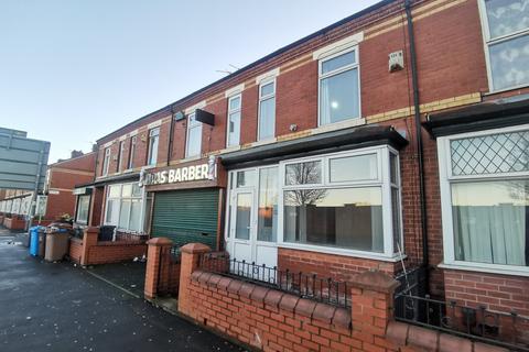 2 bedroom terraced house to rent, Cromwell Road, Salford, M6 6DE