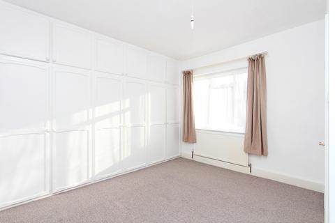 18 Julien Road, London, W5 4XA