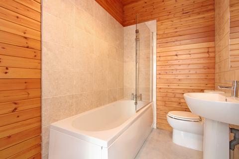 18 Julien Road, London, W5 4XA