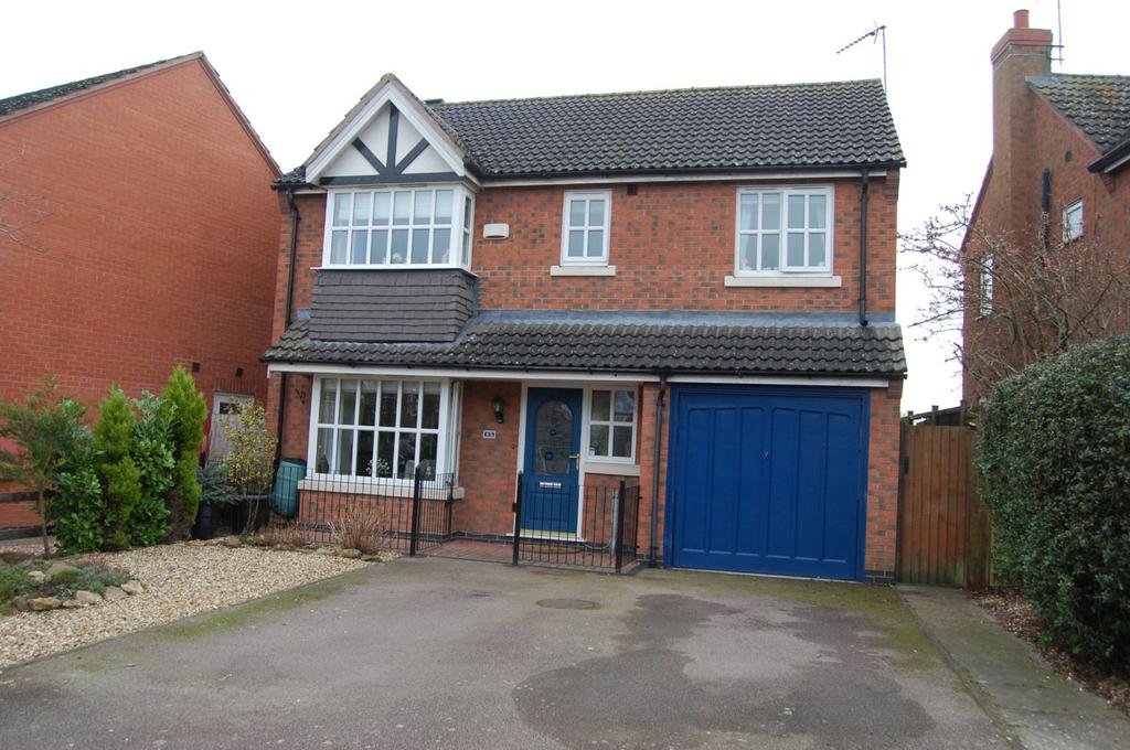 Wright Road, Long Buckby, Northampton NN6 7GG 4 bed detached house £