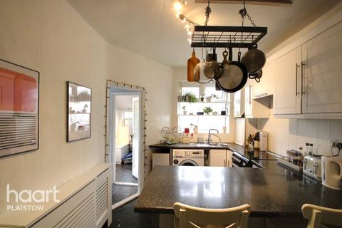 109 Cambus Road, London, E16 4AX