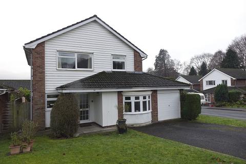 14 Brookfields, Crickhowell, NP8 1DJ