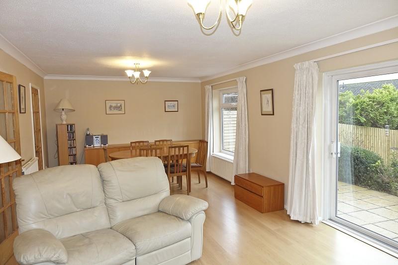Sitting Room / Dining Room