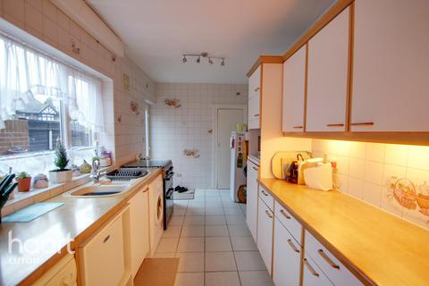 19 Alexandra Avenue, Luton, LU3 1HE