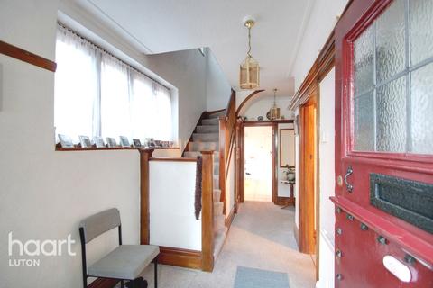 19 Alexandra Avenue, Luton, LU3 1HE