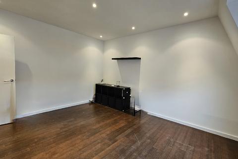 2 bedroom apartment to rent, Temple Street, London, Haggerston