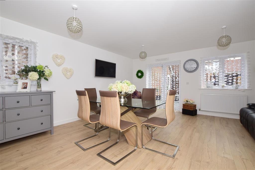 Diner / Family Area