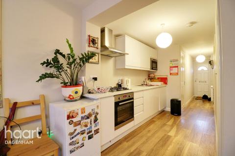 105 Ballards Road, Dagenham, RM10 9AL