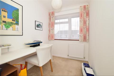 54 Randolph Close, Bexleyheath, DA7 6HY
