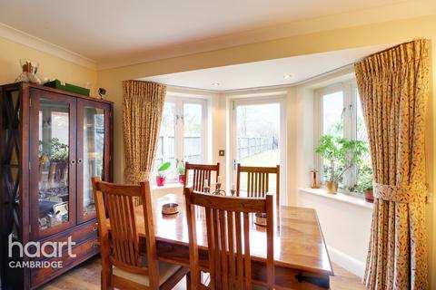 137 Cambridge Road, Great Shelford, Cambridge, CB22 5JJ