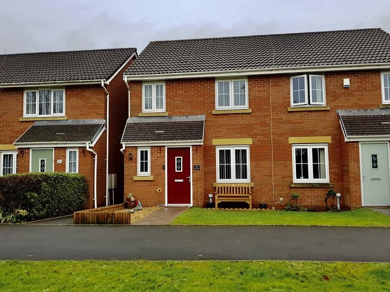 Abbottsmoor, Port Talbot, Neath Port Talbot. 3 bed semidetached house