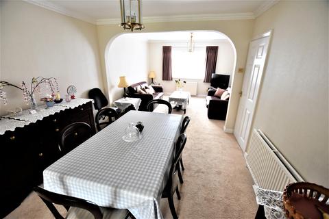 6 Fareham Road, Feltham, TW14 0EQ