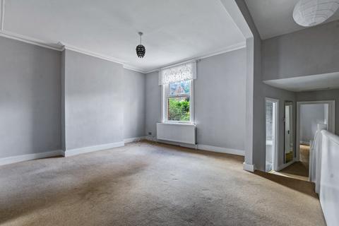 2 bedroom flat to rent - Archway Road, Highgate, N6