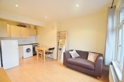 2 bedroom flat to rent, Finchley Road, Temple Fortune