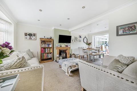 6 Lyfield, Oxshott, Leatherhead, KT22 0SH