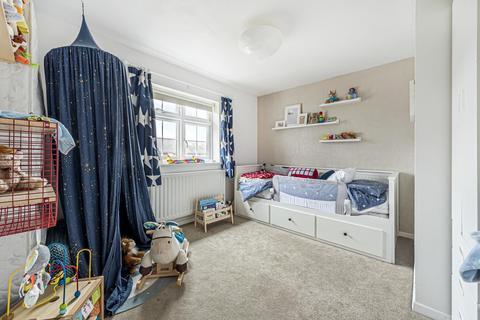 6 Lyfield, Oxshott, Leatherhead, KT22 0SH
