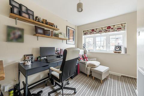 6 Lyfield, Oxshott, Leatherhead, KT22 0SH