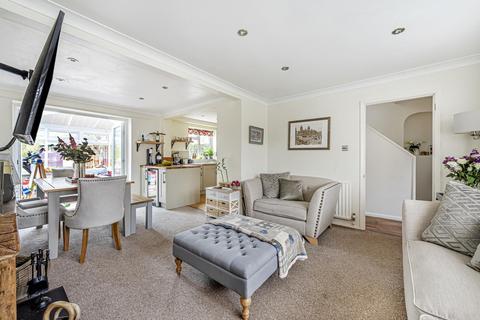 6 Lyfield, Oxshott, Leatherhead, KT22 0SH