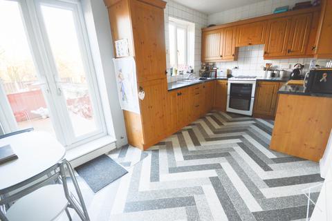 105 Rainbow Avenue, Hackenthorpe, Sheffield, S12 4AR