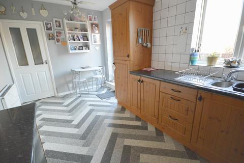 105 Rainbow Avenue, Hackenthorpe, Sheffield, S12 4AR