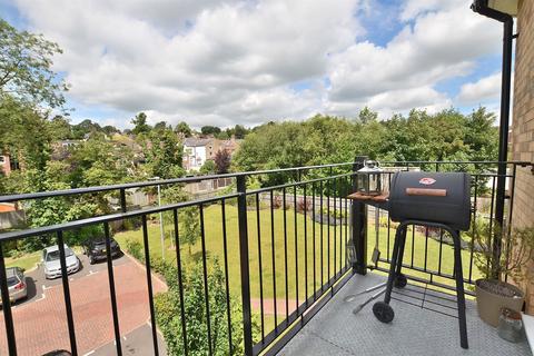 2 bedroom apartment to rent, Monroe House, Church Hill, Loughton, IG10