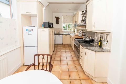 24 Clyde Road, Wallington, SM6 8PZ