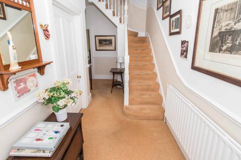 24 Clyde Road, Wallington, SM6 8PZ