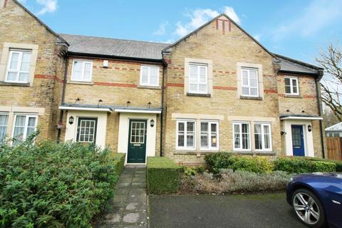 8 Gowrie Place, Caterham, CR3 5ZF