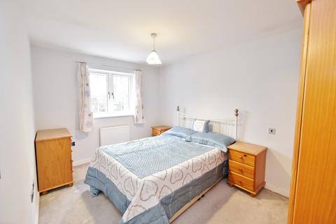 4 Blundell Close, St Mary Cray, Orpington, BR5 4FA