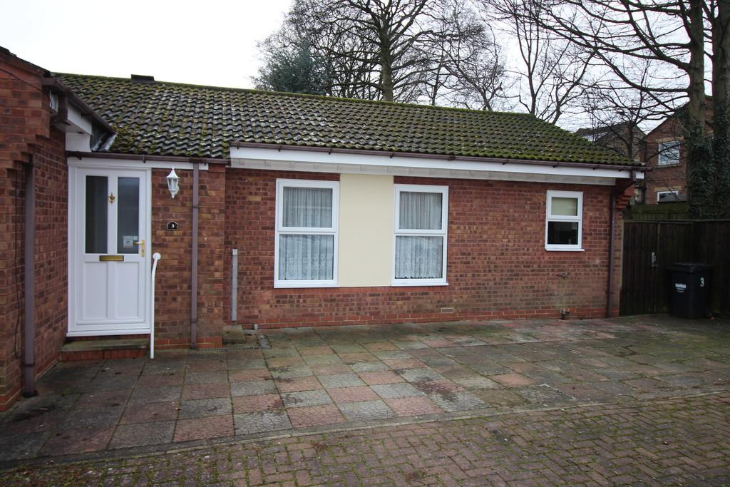 St Martins Close, Catterick Garrison 2 bed semidetached bungalow to