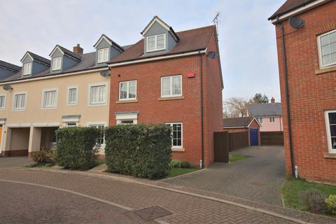 33 Bolsin Drive, Colchester, CO4 5FD