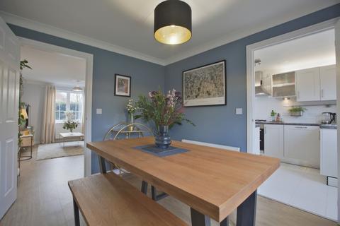 33 Bolsin Drive, Colchester, CO4 5FD