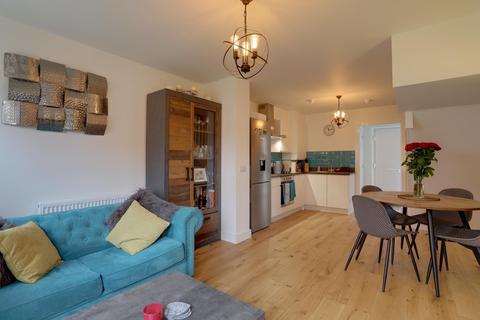 25 Chaffinch Rise, Cranbrook, Exeter, EX5 7GW