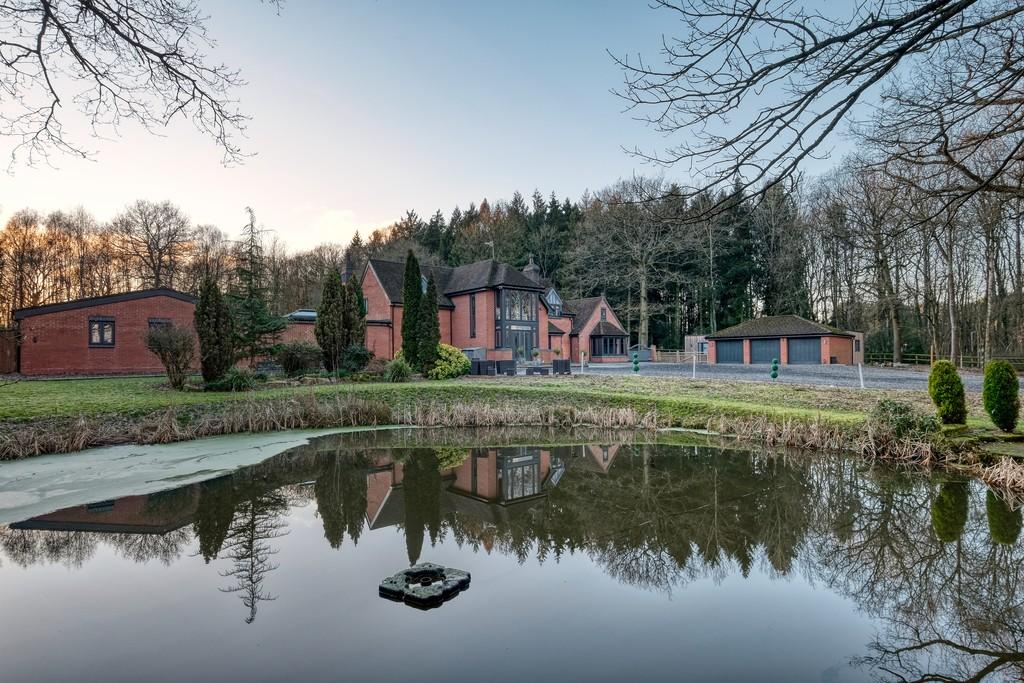 Bartles Wood Manor, Curr Lane, Upper... 5 bed detached house £1,600,000