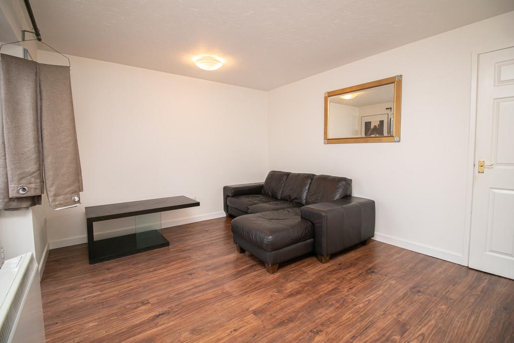 Shearman Place, Windsor Quay, Cardiff 2 bed apartment £900 pcm (£208 pw)
