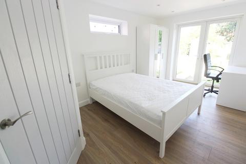 96 Harefield Road, Southampton, SO17 3TH